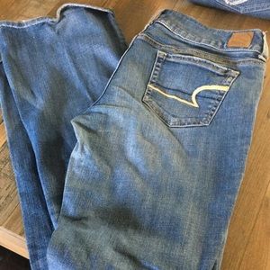 Women’s American Eagle Jeans